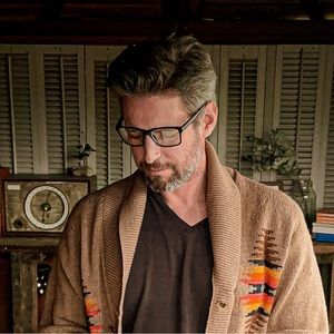 Meet your Posher, Grant